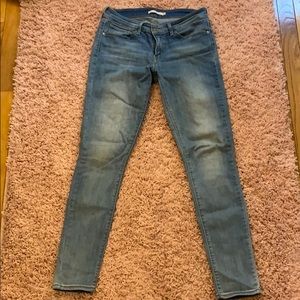 Levi’s 711 skinny